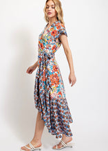 Load image into Gallery viewer, Flower Bouquet Dress