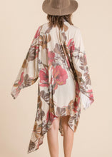 Load image into Gallery viewer, Floral Paisley Mix Kimono