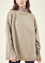 Load image into Gallery viewer, Finley Sweater