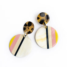 Load image into Gallery viewer, Sunshine Tienda- Summer Stripe Earrings