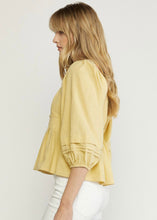 Load image into Gallery viewer, Butter Me Up Top